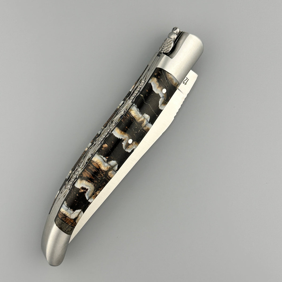 Laguiole en Aubrac Double-Plated Molar Knife – Brown & Blue, 4.75″