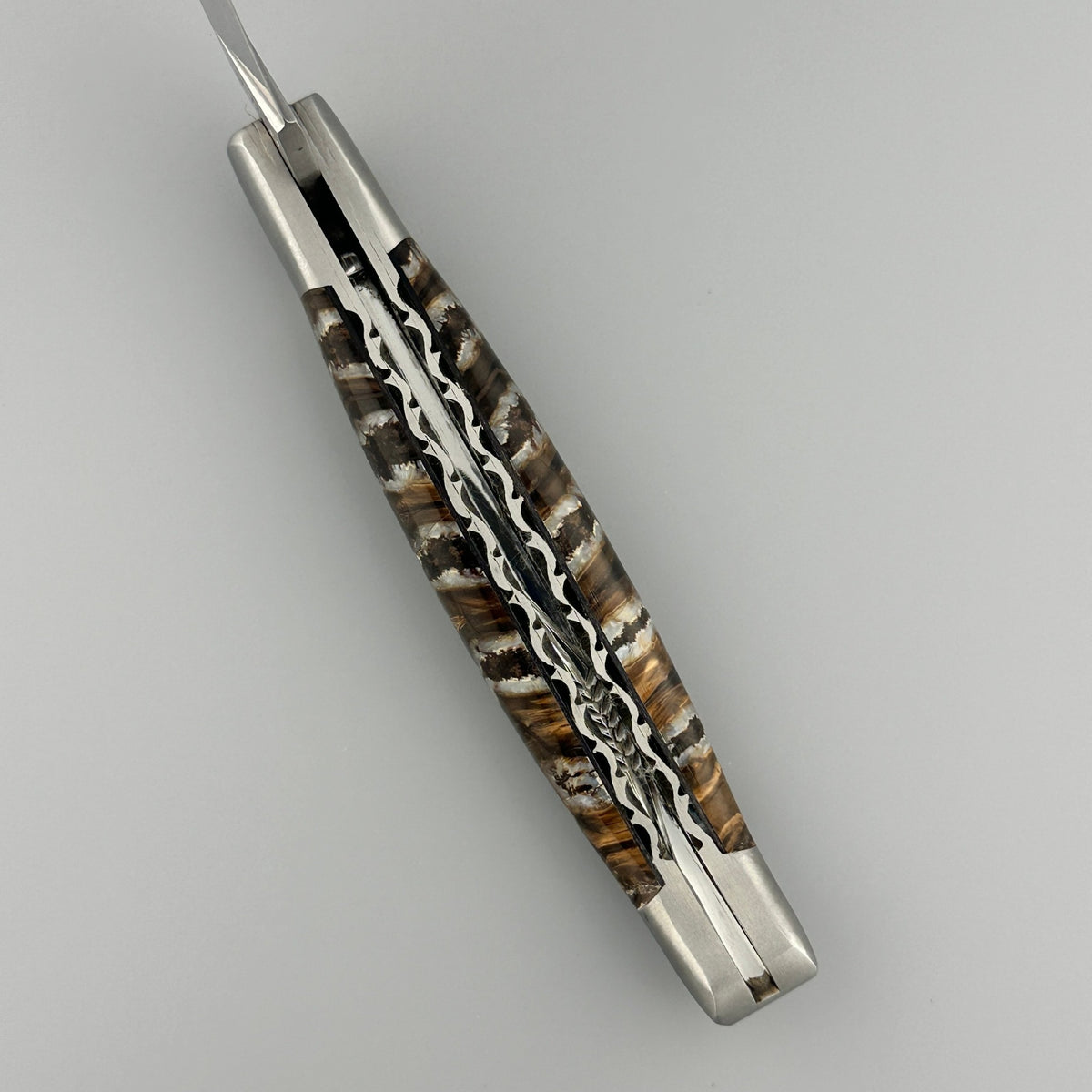 Laguiole en Aubrac Double-Plated Molar Knife – Brown, 4.75″
