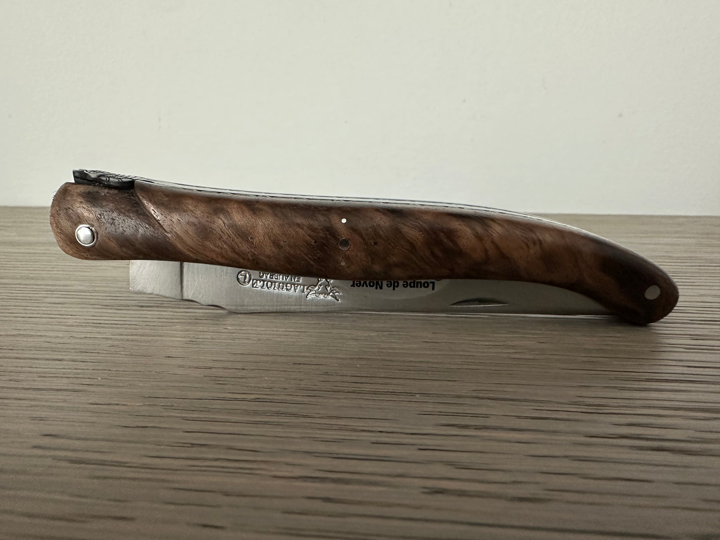 Laguiole en Aubrac Luxury Spring And Handcarved Plates Multipurpose Knife, Limited Edition Handcrafted Special Bee With Walnut Wood Handle, 4.75- Inches