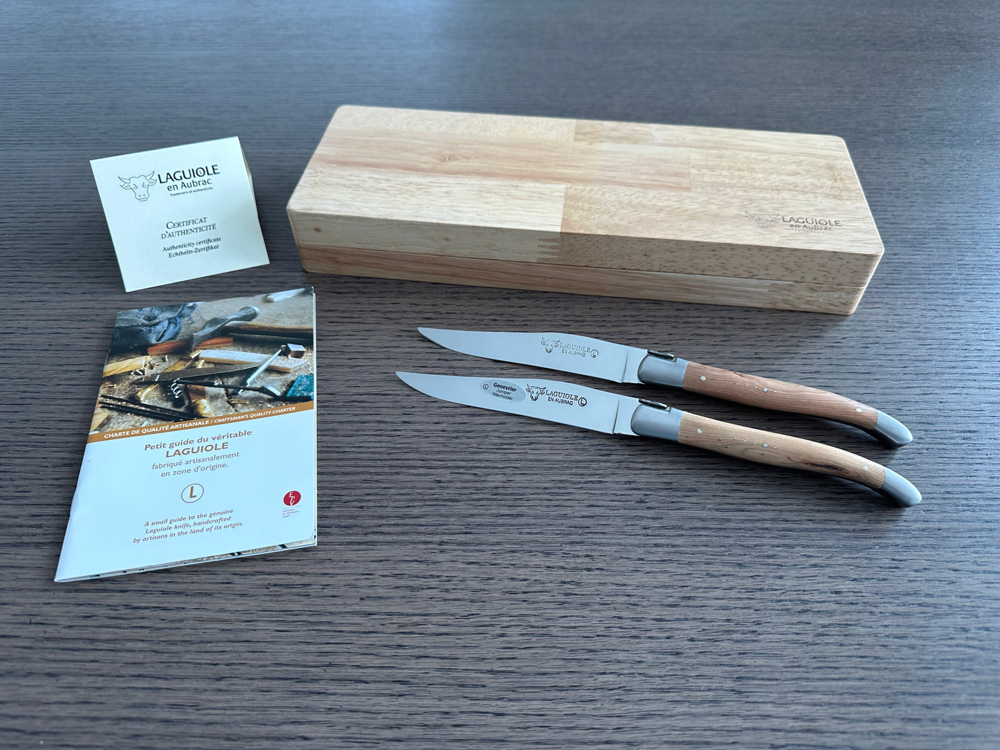 Laguiole en Aubrac Handcrafted 2-Piece Steak Knife Set with Juniper Wood Handles