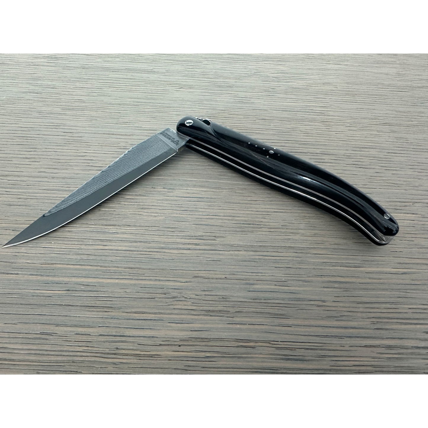 มีดเอนกประสงค์ Laguiole en Aubrac Handcrafted ชุบ จับเขาควายเต็ม 4.75 นิ้ว
