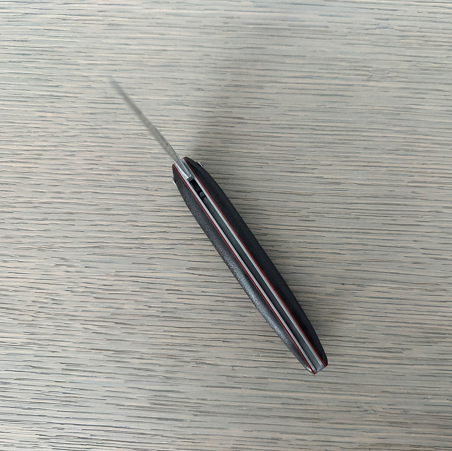 Laguiole en Aubrac Handcrafted Plate Folding Knife "Terre de Aubrac" with Daffodil Bee