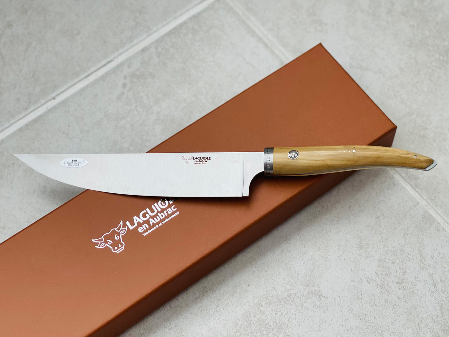 Laguiole en Aubrac Handcrafted Cuisine Gourmet Chef's Knife With Boxwood Handle, 8-Inches - LaguioleEnAubracShop