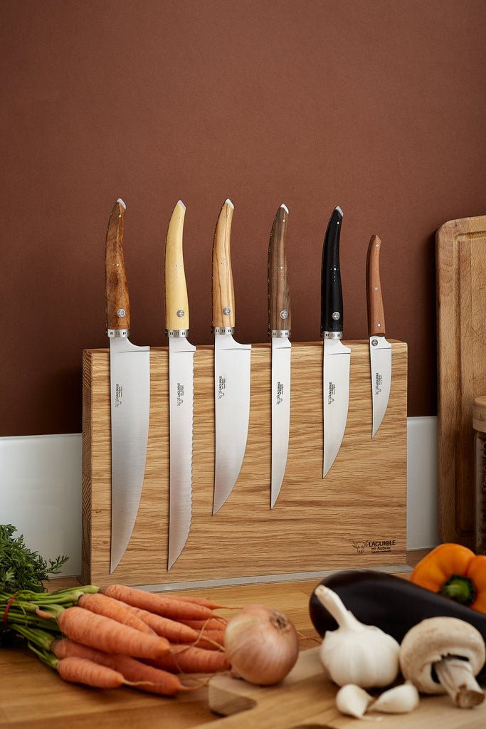 Most Perfect Choice Of Gourmet Knives: Mixed wood and Ebony Wood