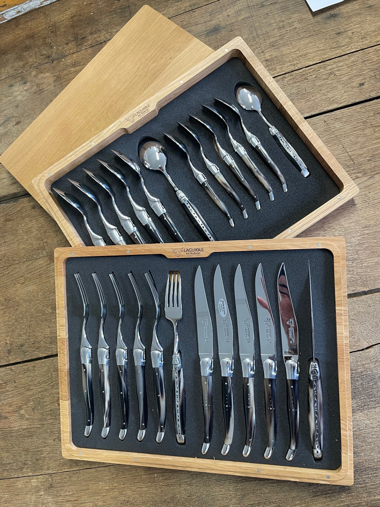 List of Top Sets of Forks and Knives You Can Prefer