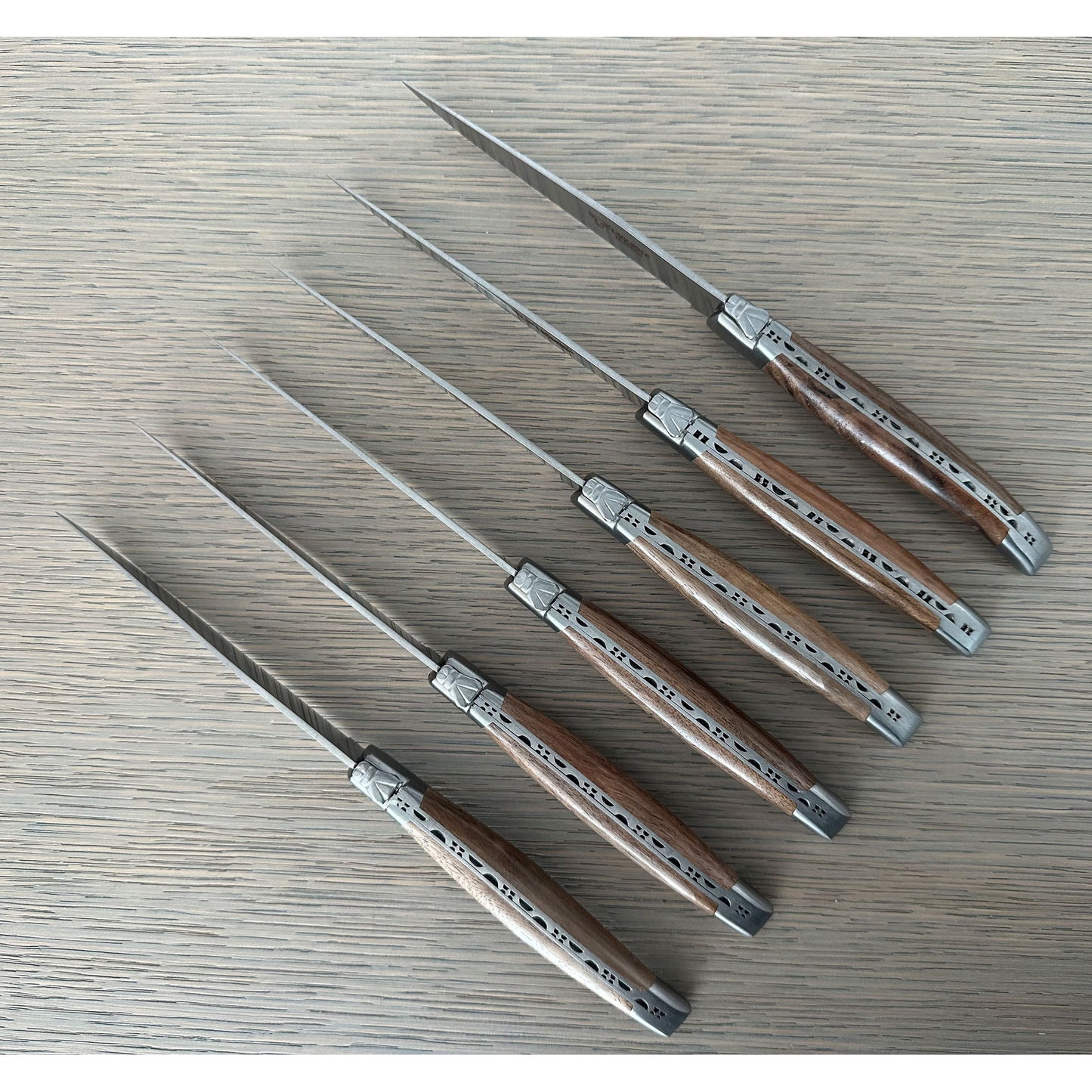 Laguiole en Aubrac Luxury Steak/Table Knives 6-Piece Set with Walnut Handle