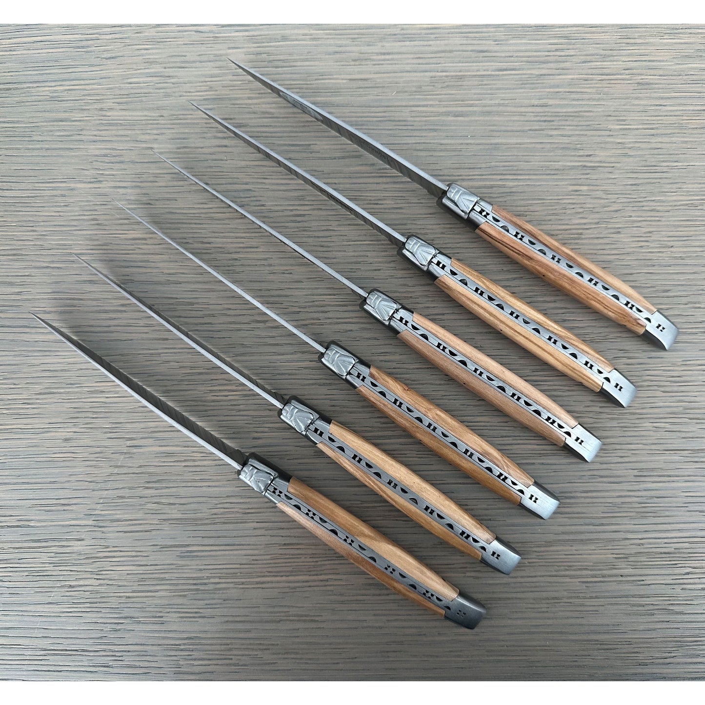 Laguiole en Aubrac Luxury Steak/Table Knives 6-Piece Set With Olive Wood Handle