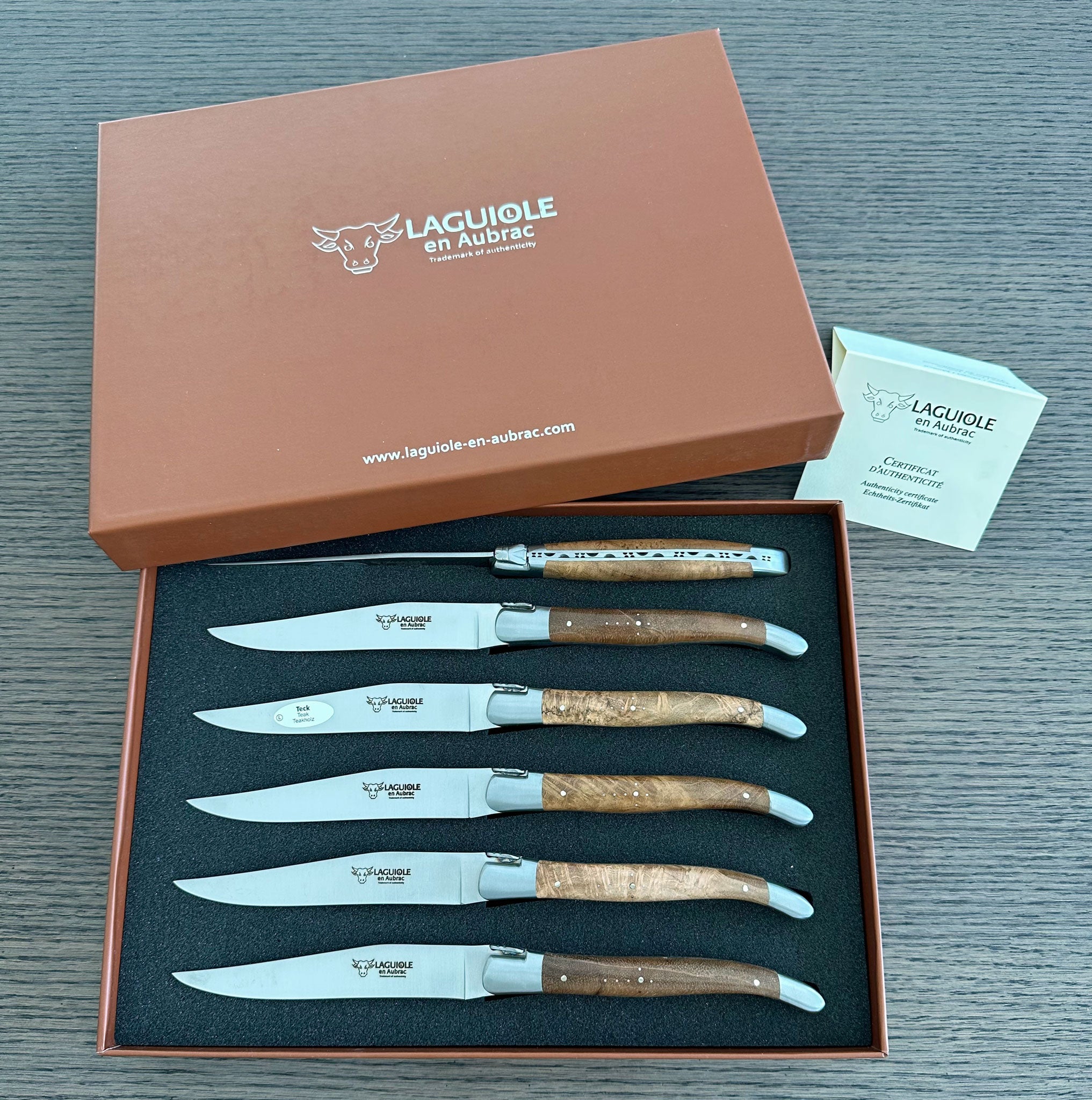 海*様 Laguiole en Aubrac牛角ハンドルステーキナイフ5本セット Laguiole en Aubrac Luxury Steak/Table Knives 6-Piece Set With Teak