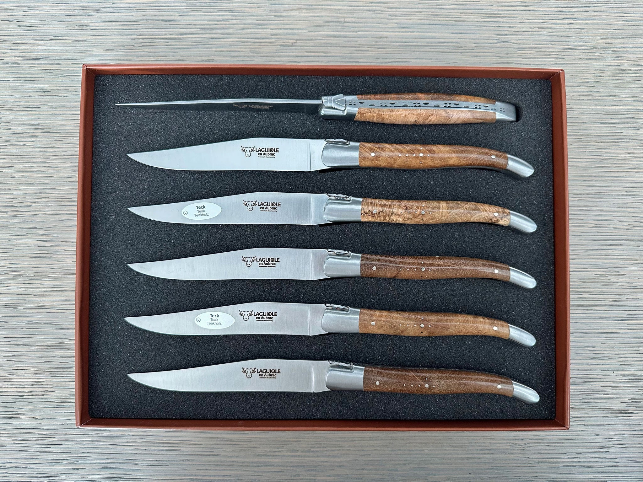 Laguiole en Aubrac Luxury Steak/Table Knives 6-Piece Set With Teak