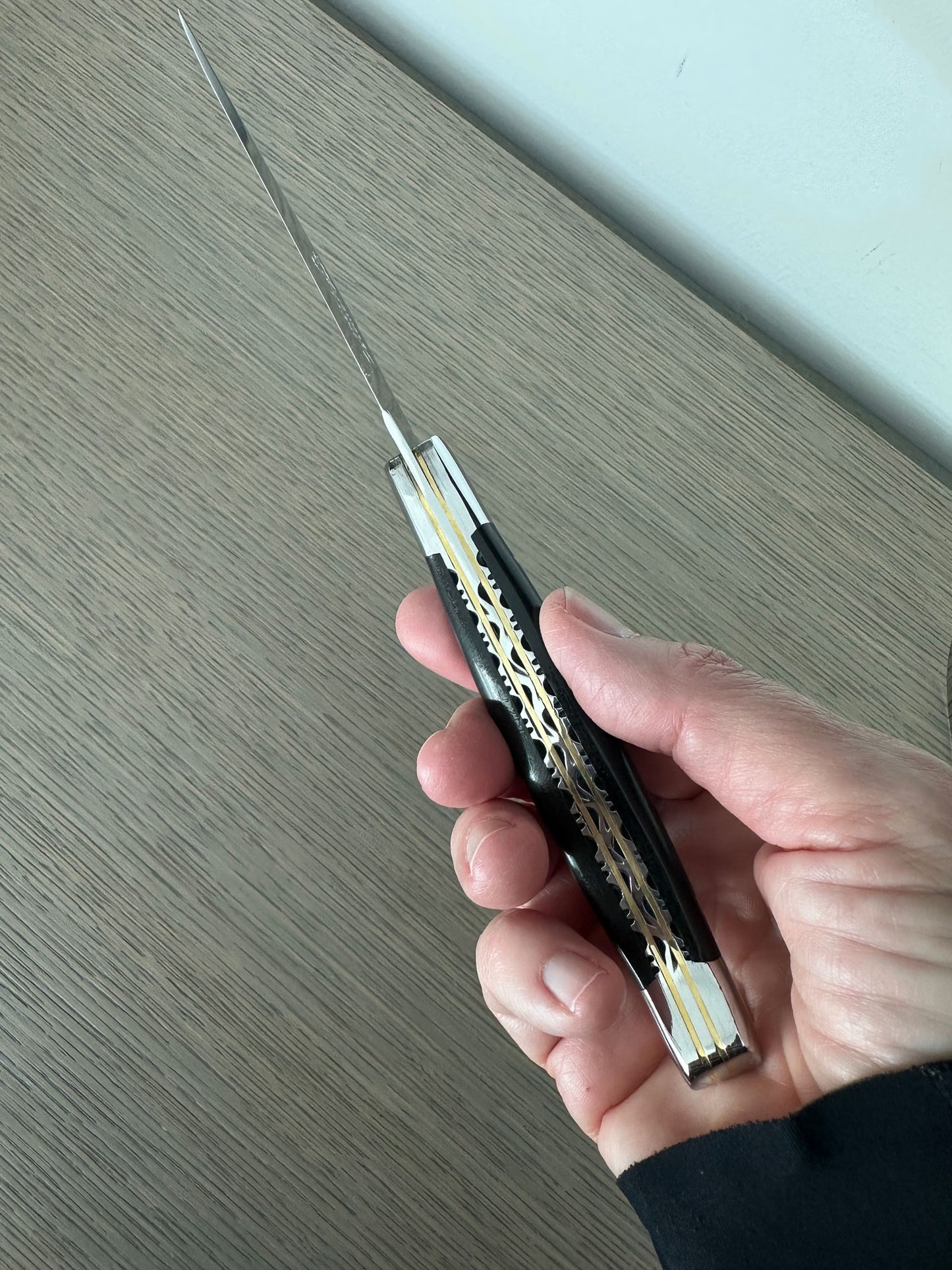 Laguiole en Aubrac Luxury Handcrafted Stainless Steel & Brass Double Plate 6-Piece Steak Knife Set with Ebony Wood Handles