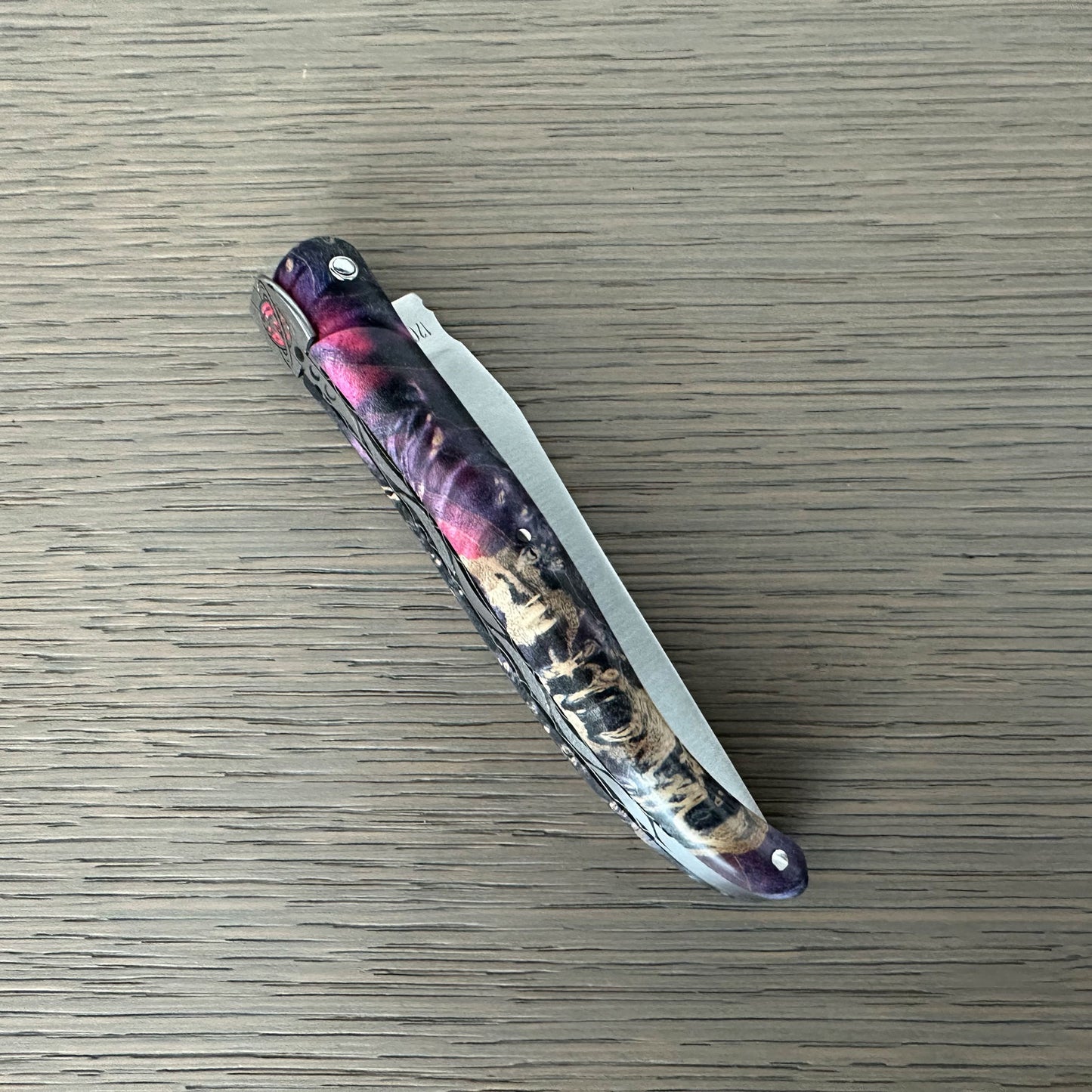 Laguiole en Aubrac Folding Knife Cosmos Series with Saturn Bee, Pink Elder Burl 4.8-in