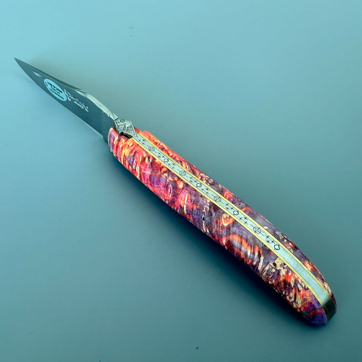 Laguiole en Aubrac Folding Knife Cosmos Space Bee, Bright Fire Elder Burl