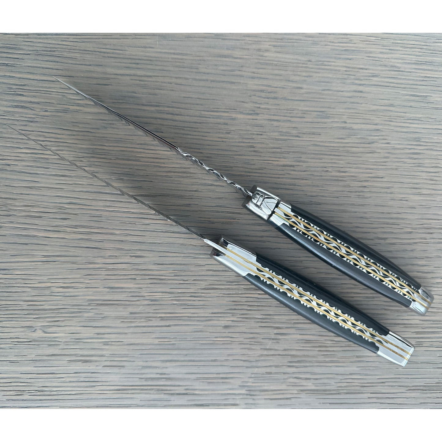 Laguiole en Aubrac Luxury Handcrafted Stainless Steel & Brass Double Plate 2-Piece Steak Knife Set with Ebony Wood Handles