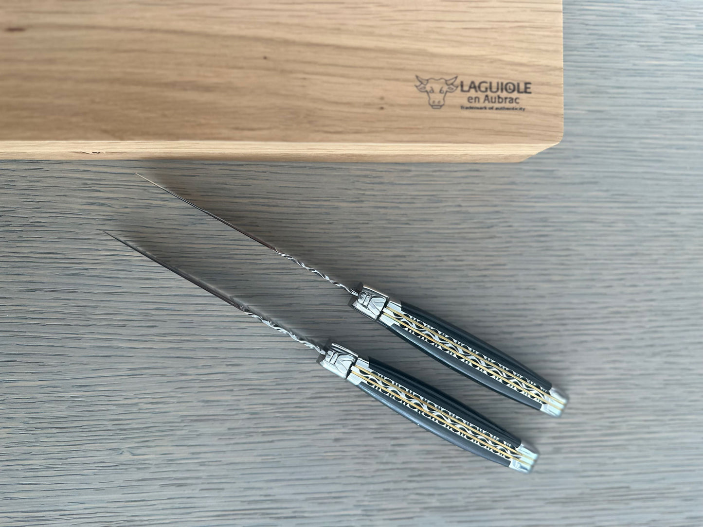 Laguiole en Aubrac Luxury Handcrafted Stainless Steel & Brass Double Plate 2-Piece Steak Knife Set with Ebony Wood Handles