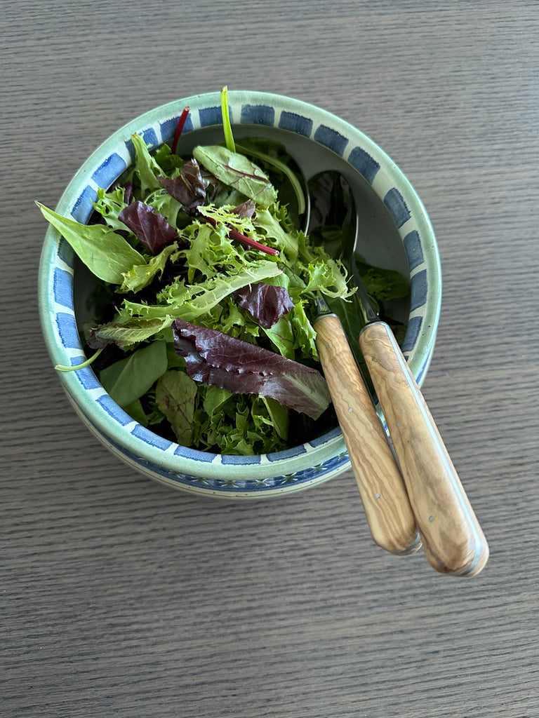 Laguiole en Aubrac 2-Piece Salad Server Set With 2-Spoons, Olivewood Handle - LaguioleEnAubracShop