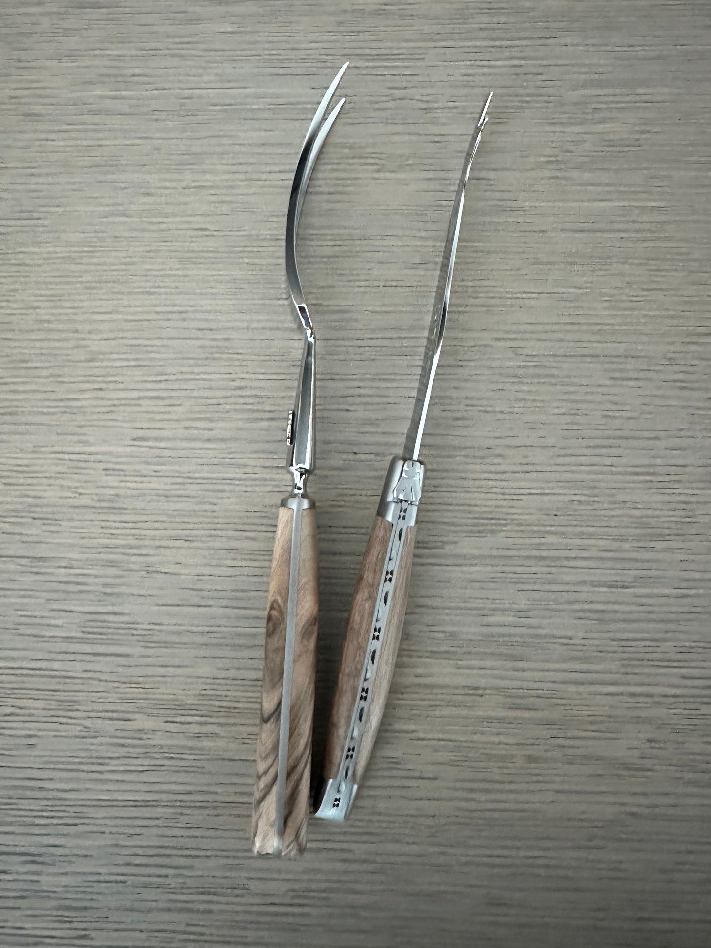 Laguiole en Aubrac Handcrafted 2-Piece Cheese Knife Set with Walnut Wood Handles