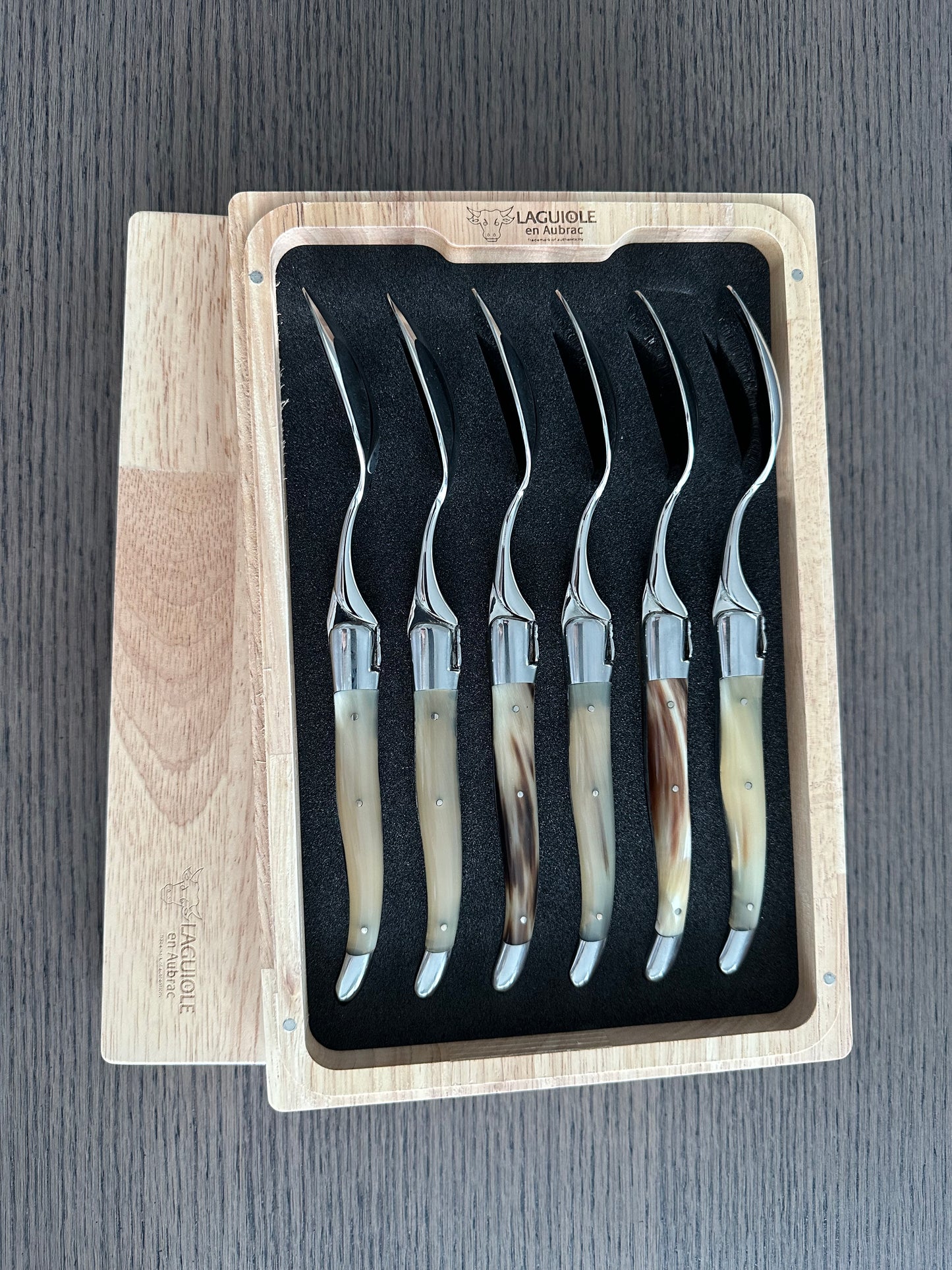 Laguiole en Aubrac Handcrafted 6-Piece Dinner Fork Set with Solid Horn Handles