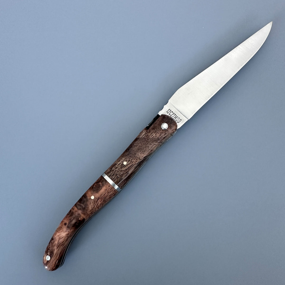 Laguiole en Aubrac Belle Pièce – Pierced Central Bolster, Albizia Burl