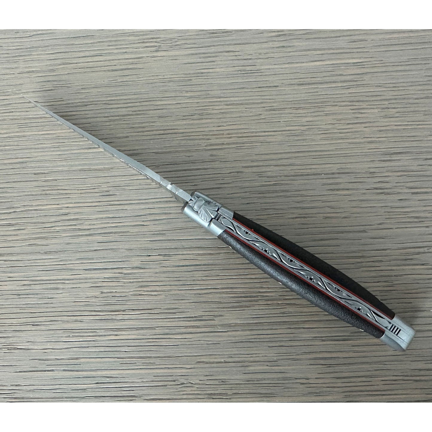 Laguiole en Aubrac Handcrafted Plate Folding Knife "Terre de Aubrac", 4.75 Inches