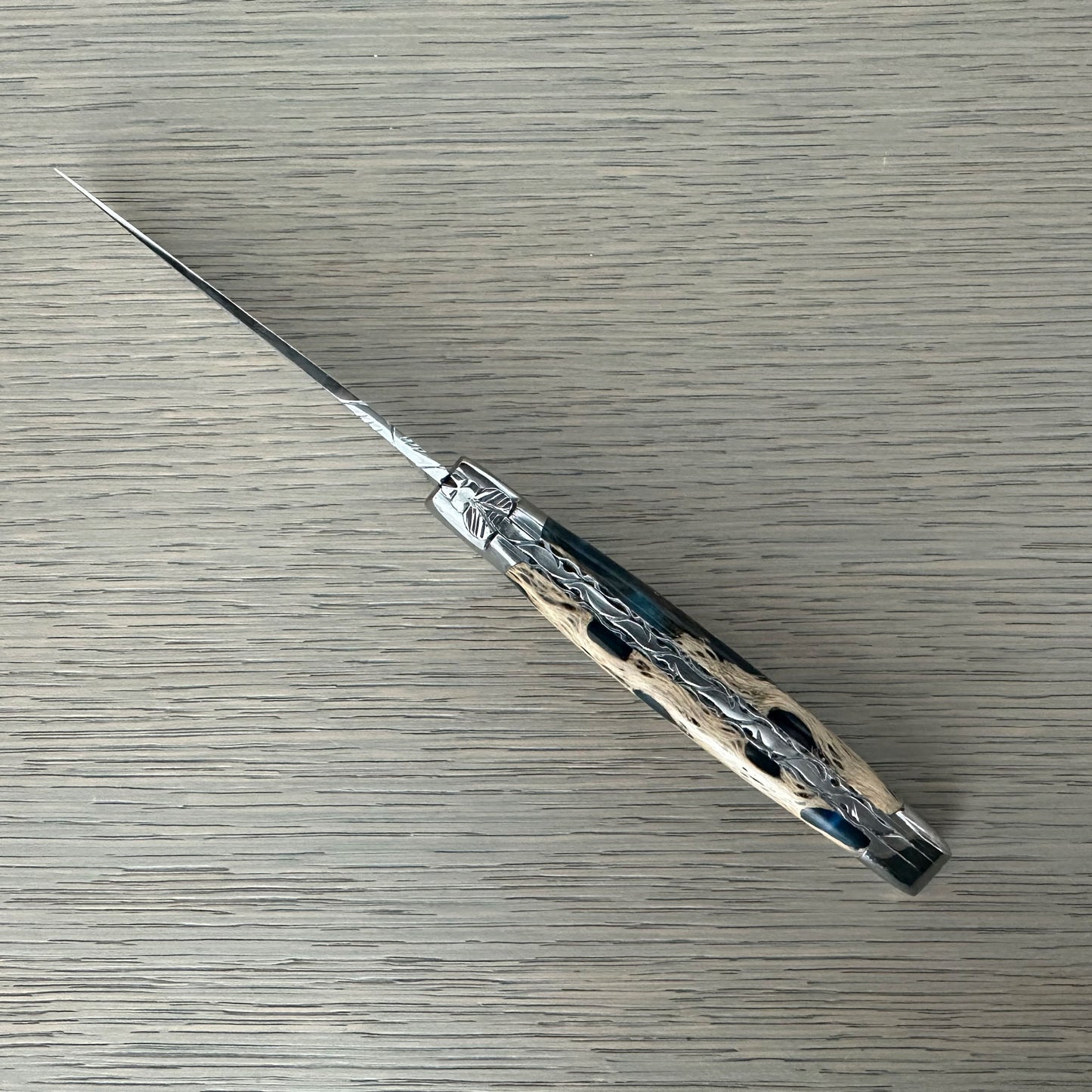 Laguiole en Aubrac Handcrafted Double Plates Multipurpose Knife With Cactus Blue Handle, 4.75-Inches