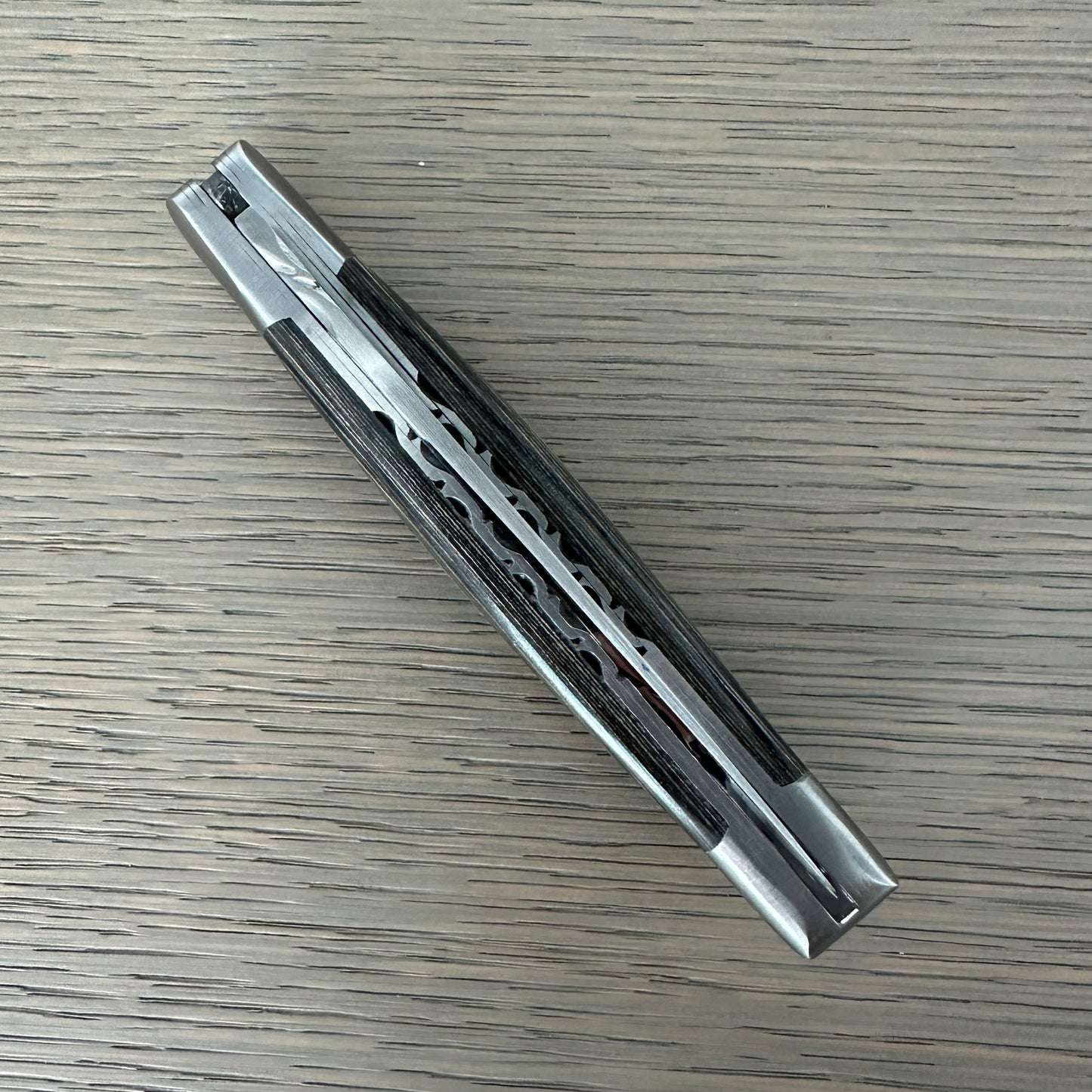 Laguiole en Aubrac Handcrafted Luxury Double Plates Multipurpose Knife with Pakawood Grey Handle, 4.75-inches