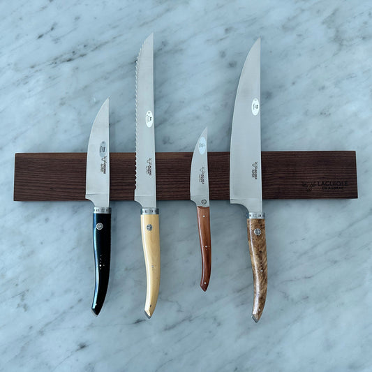 Laguiole en Aubrac Juego de cuchillos de cocina gourmet artesanales de 7 piezas con mangos de madera de ébano, bloque de roble magnético