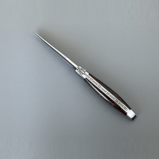Laguiole en Aubrac Belle Double Plated folding knife with Damascus steel blade cenital view.