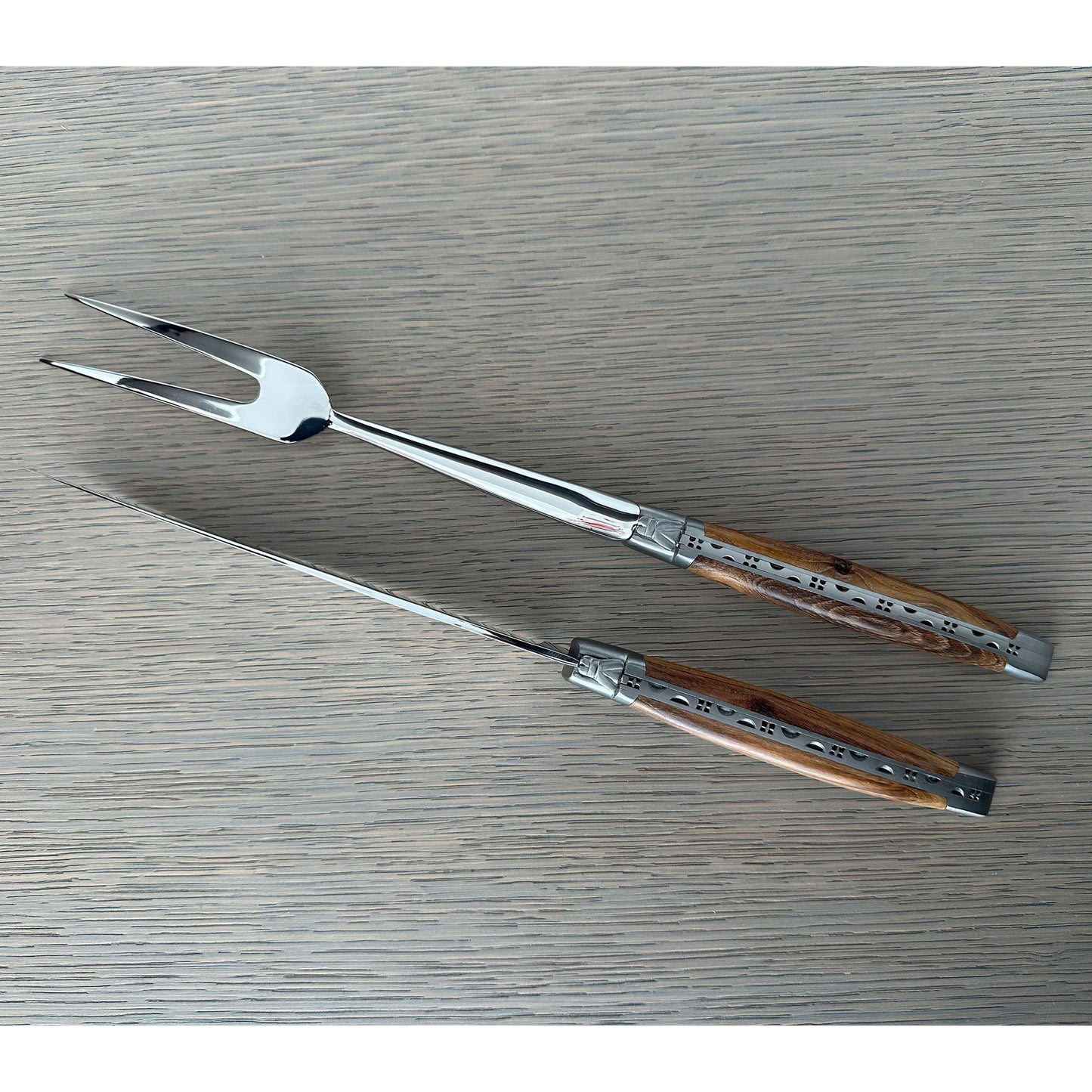 Laguiole en Aubrac Handcrafted Carving Set with Pistachio Wood Handle