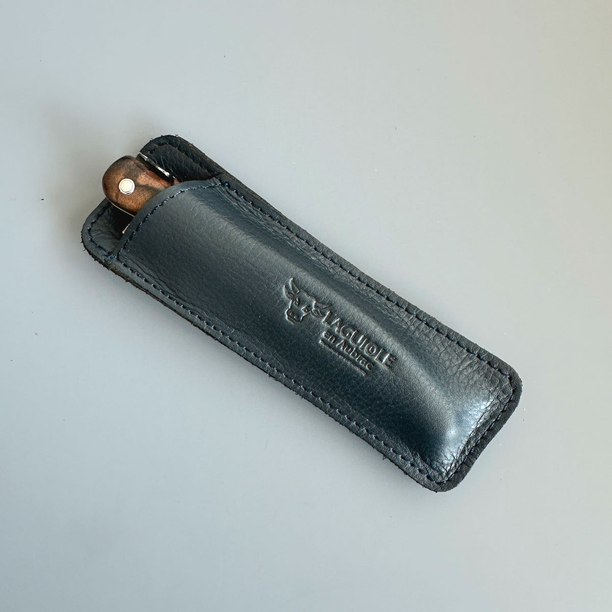 Laguiole en Aubrac Grained Leather Pouch — Marine, Single Knife Sheath