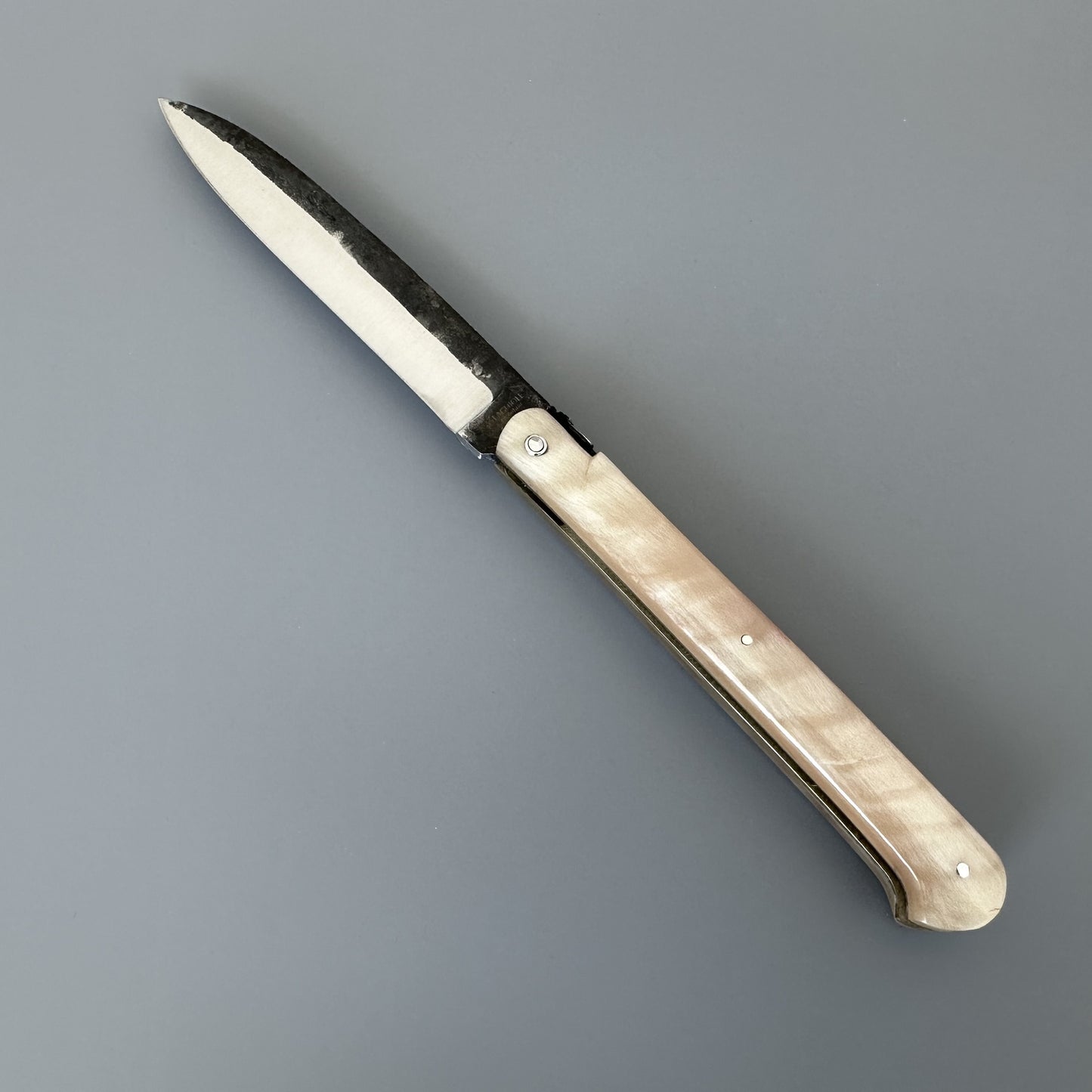Laguiole en Aubrac Belle Droit Folding Knife Special Bee, Ram Crust 4.3"