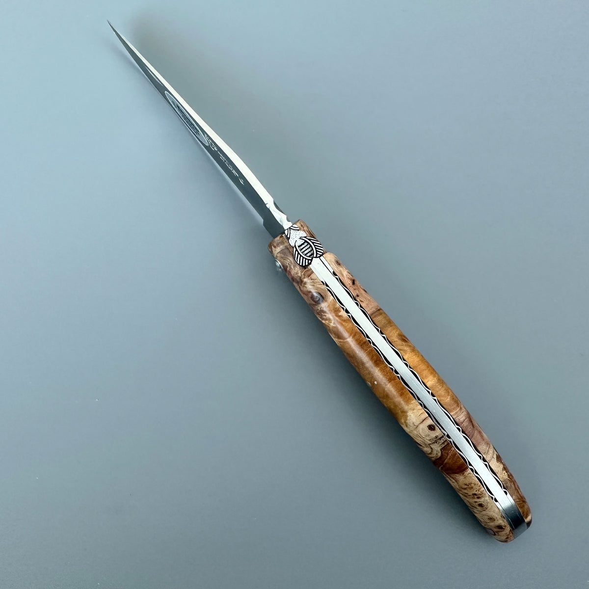 Laguiole Belle Piece Chestnut Wood Cenital view.