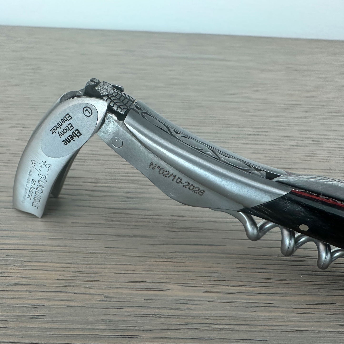 Laguiole En Aubrac DeLuxe No7 Sommelier Sacacorchos de camarero con mango de madera de ébano