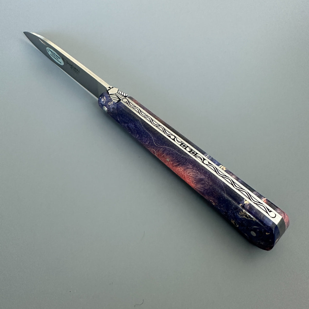 Laguiole en Aubrac Belle Pièce Droit — Stabilized Elder Burl Handle, Lockback Folding Knife