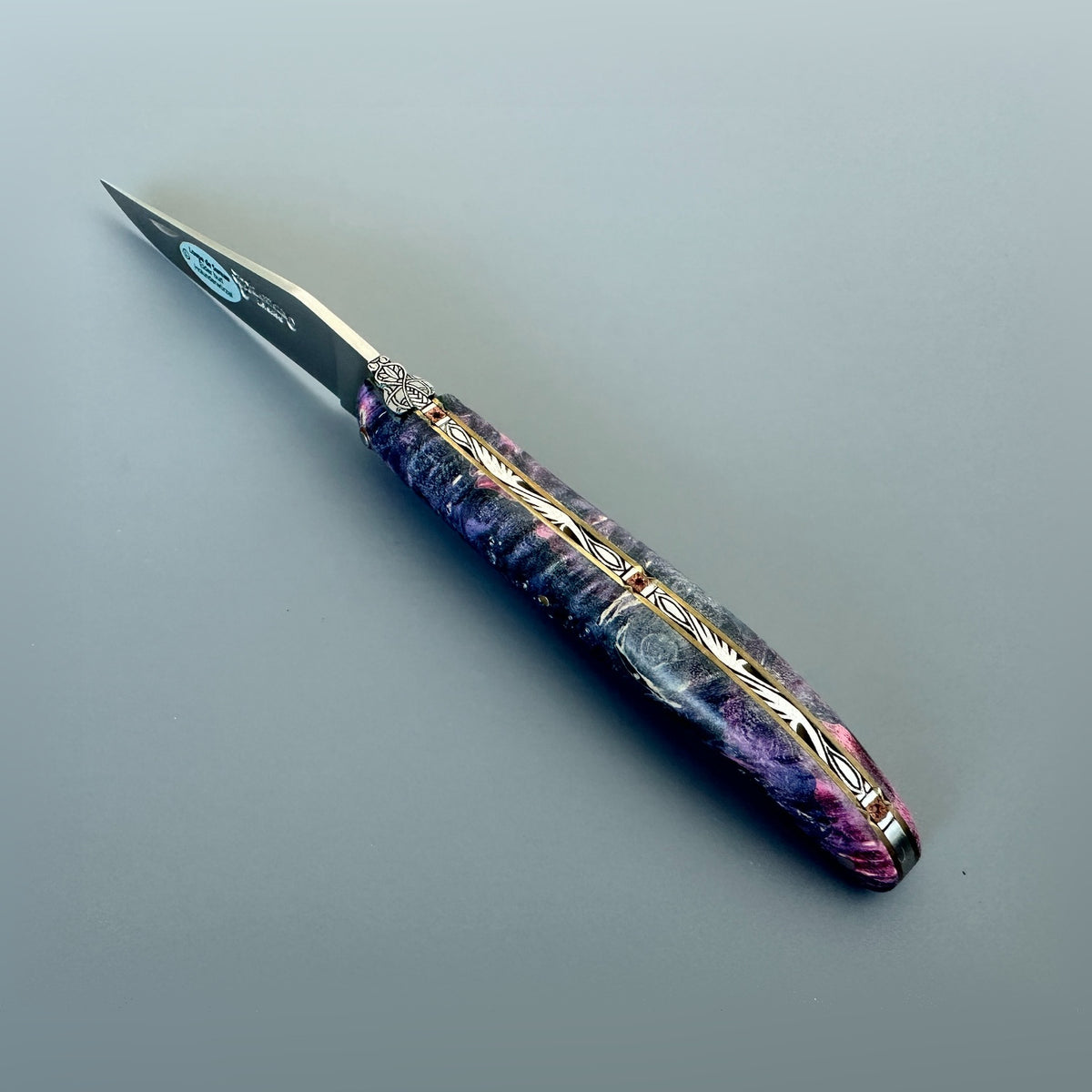 Laguiole en Aubrac Belle Pièce — Bijou Bee Knife, Stabilized Elder Burl