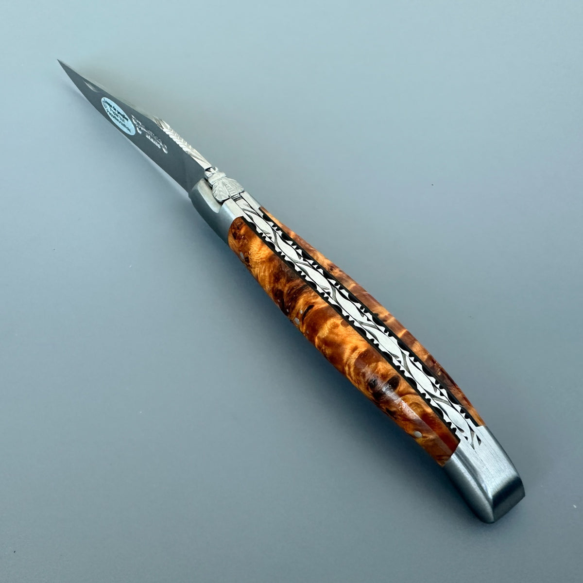Laguiole en Aubrac 拉丝手工奢华双层多用途刀，带皇家乌木手柄，4.75 英寸