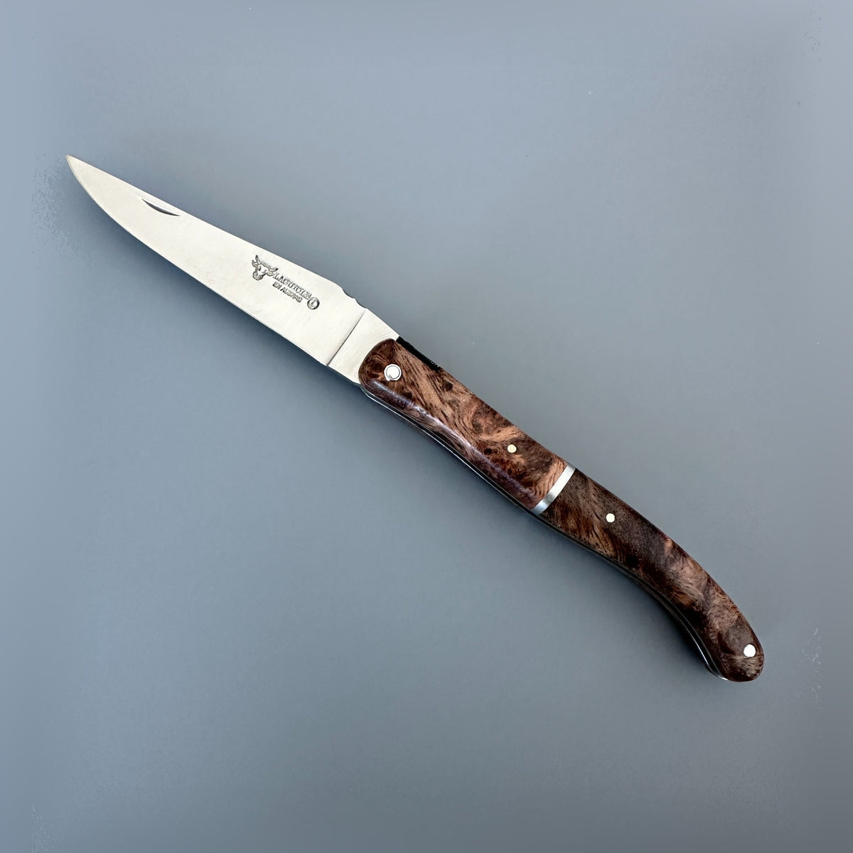Laguiole en Aubrac Belle Pièce – Pierced Central Bolster, Albizia Burl