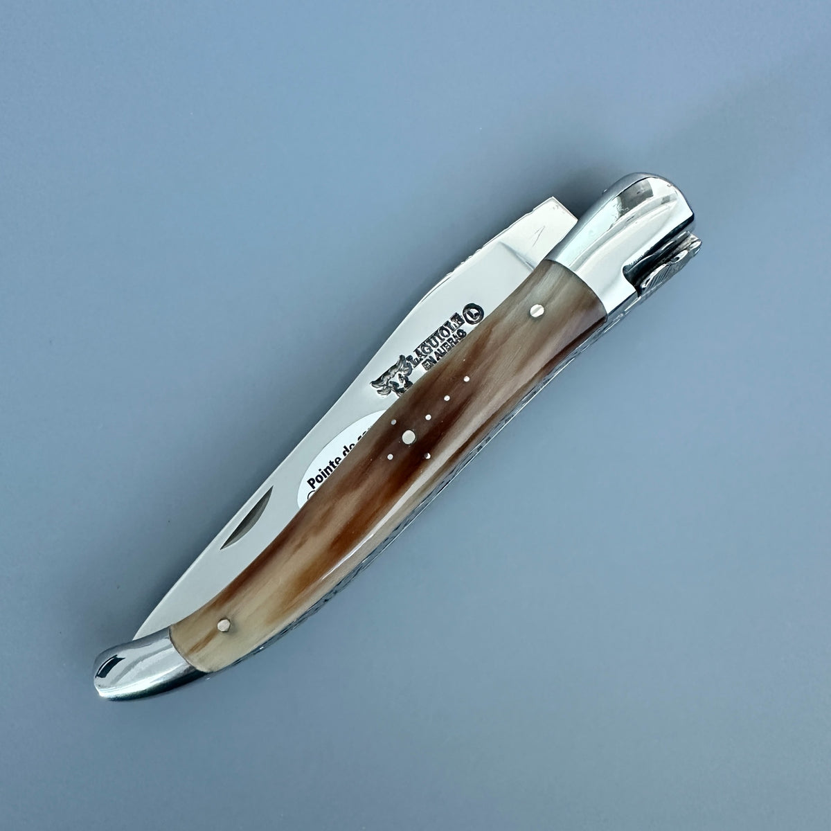 Laguiole en Aubrac Double-Plated Folding Knife — Solid Horn Handle, Blonde