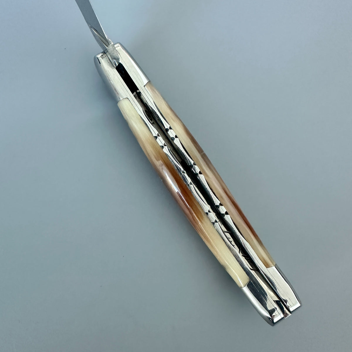 Laguiole en Aubrac Double-Plated Folding Knife — Solid Horn Handle, Blonde