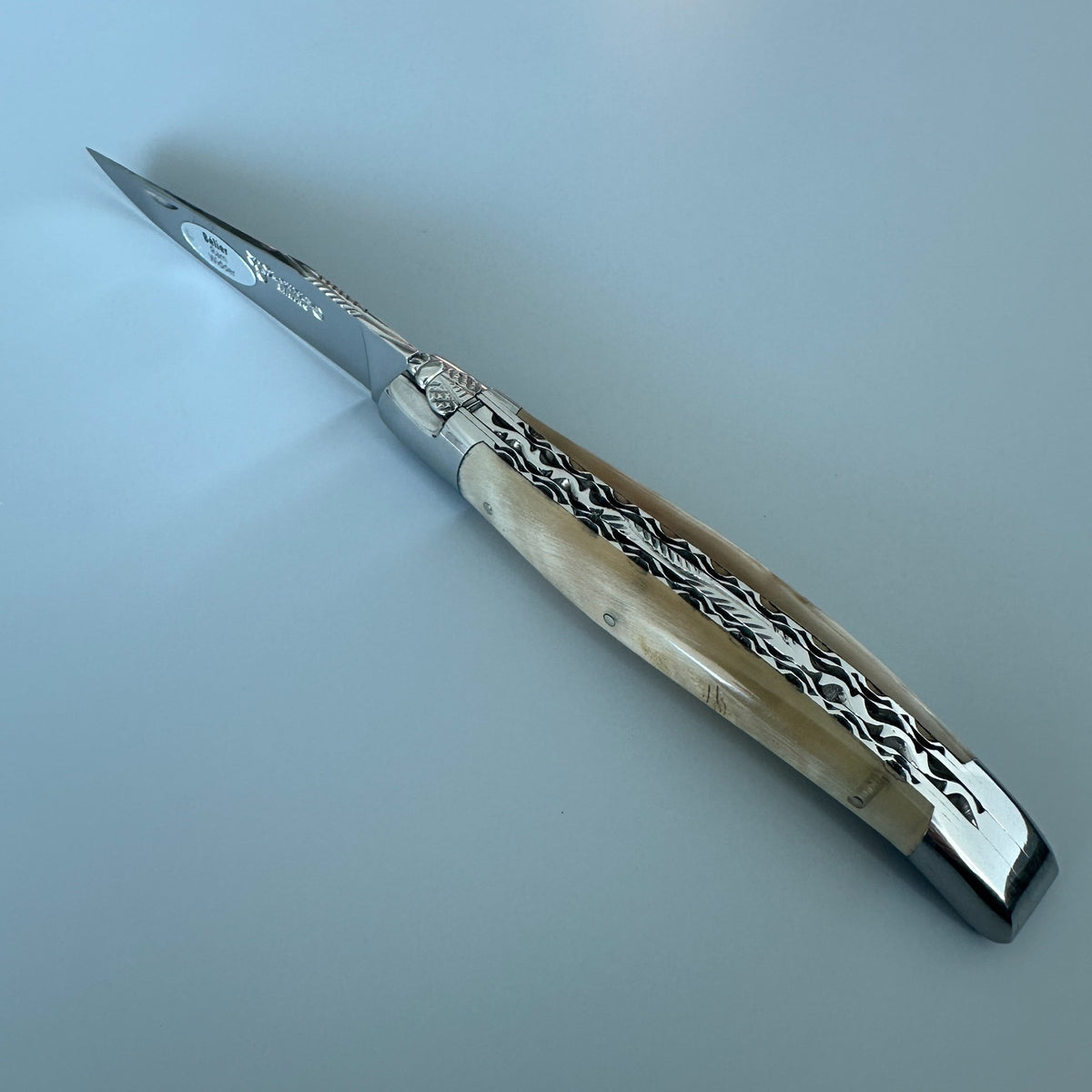 Laguiole en Aubrac Double-Plated Knife – Ram Crust Handle