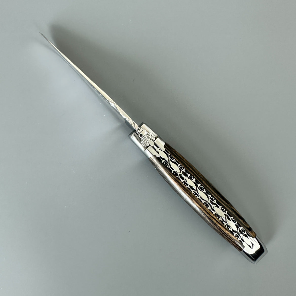 laguiole-en-aubrac-double-plated-royal-ebony-cenital-view