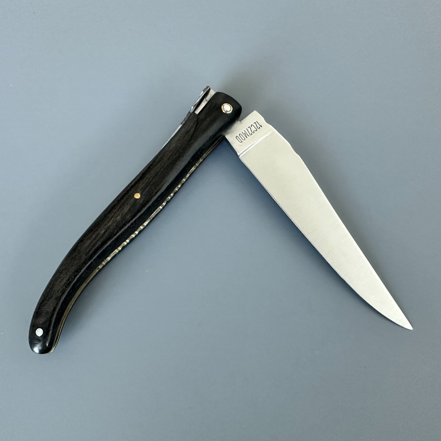 Laguiole en Aubrac Ebony & Brass Open Reverse Side