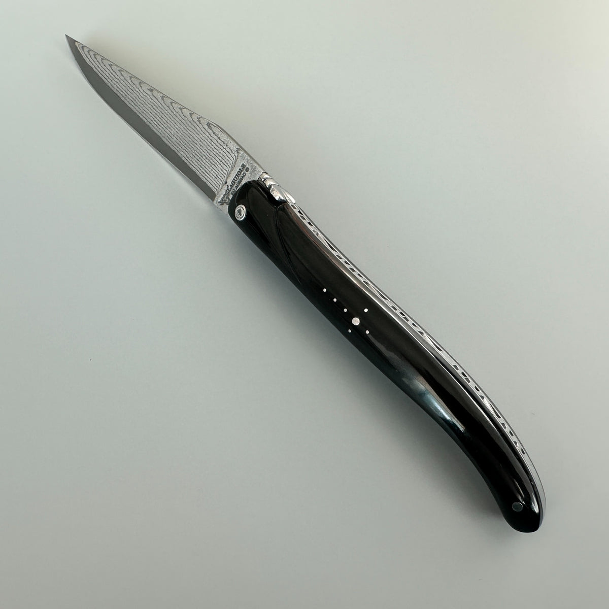 Laguiole en Aubrac Folding Knife, Full Buffalo Horn Handle with Damascus Blade