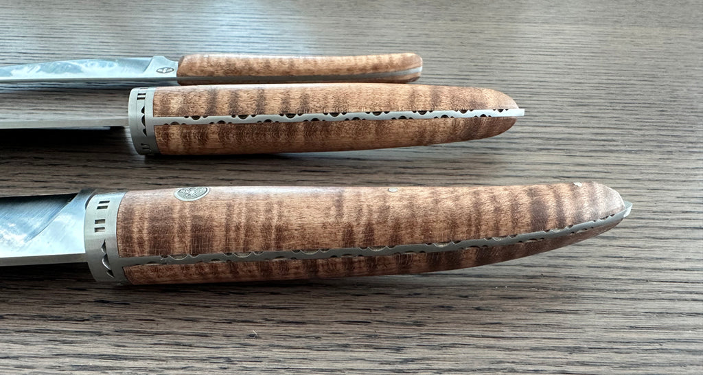 Laguiole en Aubrac Cuisine Gourmet Handcrafted 3-Piece Kitchen Knife Set With Wavy Maple Wood Handle - LaguioleEnAubracShop