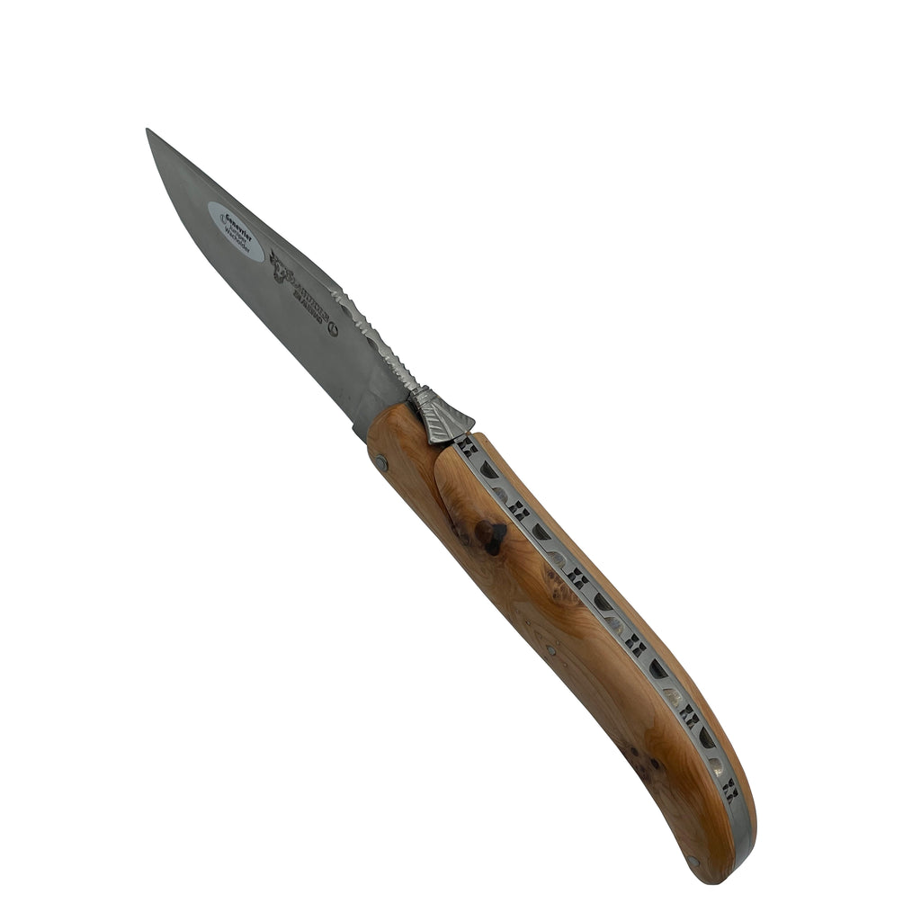Laguiole en Aubrac ‘The Trapper’ Handmade Luxury Folding Pocket Knife, 5.5-in / 14cm, Juniper Wood Handle - LaguioleEnAubracShop